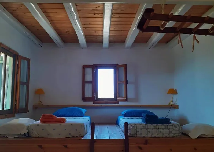 Casa Anemousa, Tra Cielo E Mare بيت للعطل *