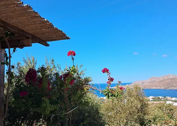 Casa Anemousa, Tra Cielo E Mare بيت للعطل Drymonas