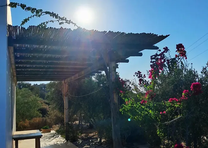 Casa Anemousa, Tra Cielo E Mare بيت للعطل